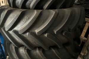Gomme e cerchi per trattore New holland T5