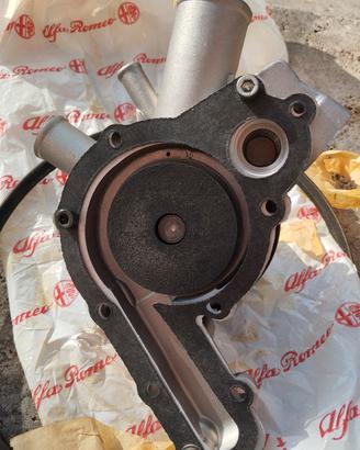pompa acqua Alfa Romeo 2000 berlina 1979