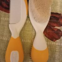 Spazzolina e pettinino