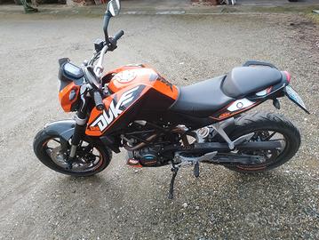 KTM Duke 125