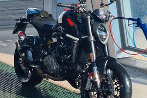 Ducati Monster 937