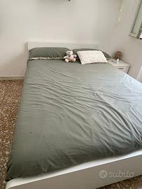 struttura del letto e materasso 140 x 200