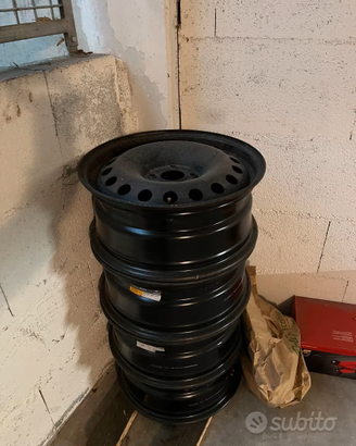 4 cerchi in acciaio originale Renault 7J17