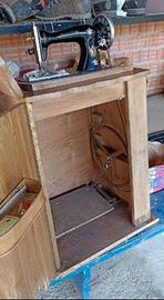 Macchina da cucire antica "Siger"