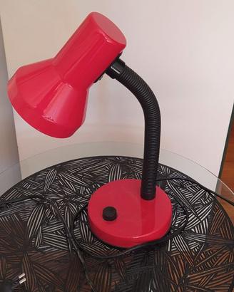Lampada da tavolo rossa