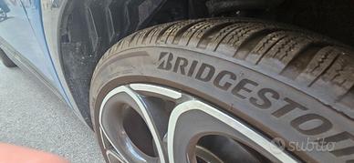 4 Bridgestone Invernali 235/40 R20 DOT23