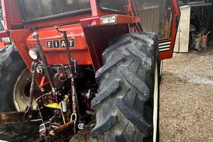 Trattore fiat 880 targato 4 cilindri funzionante i