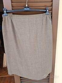 Gonna beige/marroncina classica al ginocchio