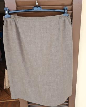Gonna beige/marroncina classica al ginocchio
