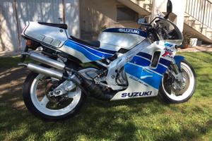 Suzuki RGV 250 - 1991