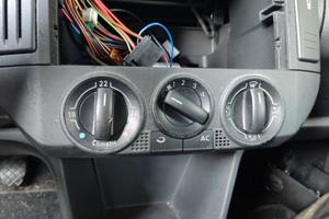 Comandi riscaldamento VOLKSWAGEN POLO del 2007