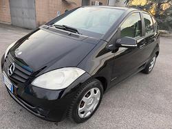 MERCEDES-BENZ A 160 BlueEFFICIENCY Special Editi