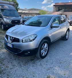 Nissan Qashqai 1.5 dCi PERFETTA SI NEOPATENTATI
