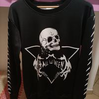 Felpa nera con scheletro 