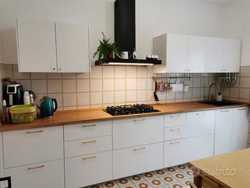 CUCINA BIANCA DEI SOGNI, SUPER ATTREZZATA 😍