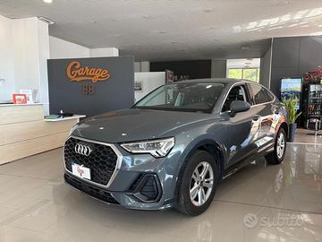 Audi Q3 Sportback 35 2.0 tdi s-tronic