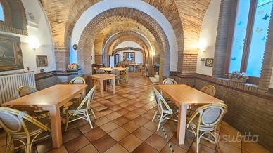San Vito Paese,elegante locale/ristorante di 150mq