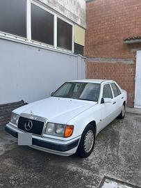 Mercedes 200E