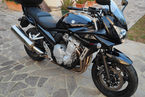 Suzuki GSF Bandit 650 S Traveller