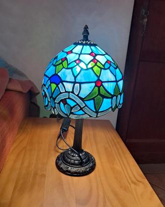 Lampada in vetro colorato stile Tiffany 