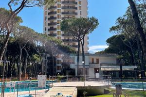 Frontevistamare piscine parco e parcheggio