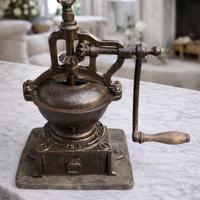 Macina caffè antico in ghisa - inizi '900
