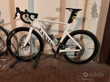 Canyon aeroad  CF SLX 7  AXS