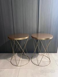 Tavolino in metallo oro