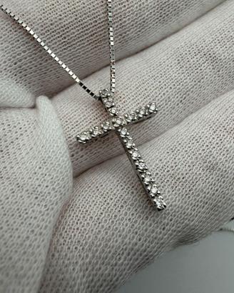 Collana croce oro bianco 18 kt diamanti 0,20 ct