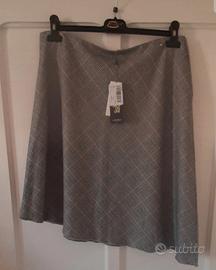 Gonna nuova con cartellino marca Camomilla 