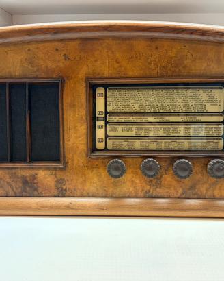 RADIO D’EPOCA IN LEGNO VINTAGE