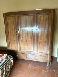 Armadio vintage anni'50 in legno stile liberty