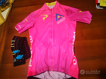 Maglia ciclismo granfondo Pinarello NUOVA + CALZE