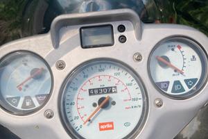 Aprilia scarabeo 150 rotax