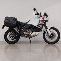 Ducati Desertx 2024 Con valige e barre paramotore