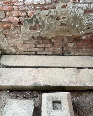 Soglie / gradini in trachite dei Colli Euganei