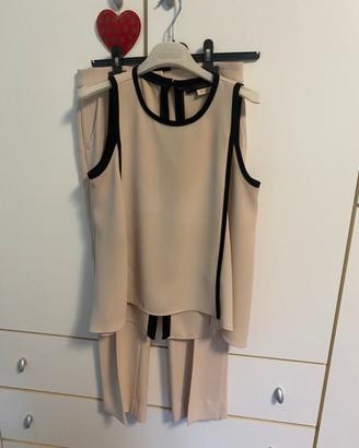 Completo Nenette beige top smanicato e pantaloni c