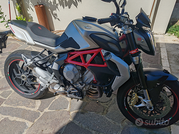 MV Augusta brutale 800 125cv