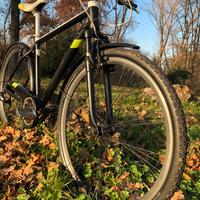 Bicicletta gravel sport touring