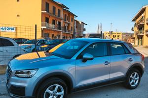 Audi Q2 30 TDI Business E6d