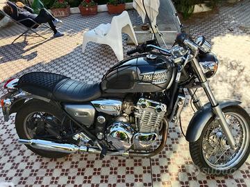 Triumph tunderbird 900 del 2002