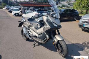 Honda - X-ADV 750 DCT Abs my18