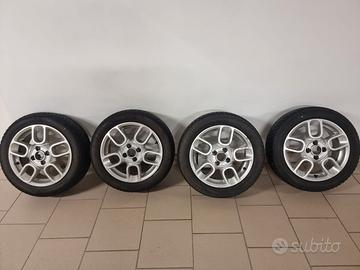 Gomme invernali e cerchi in lega Fiat 500