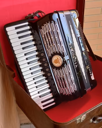 Fisarmonica VICTORIA pressoché nuova