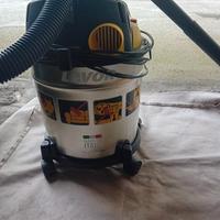 aspirapolvere e liquidi  a bidone