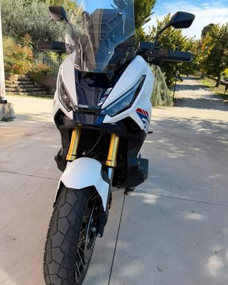 X adv 750 2026
