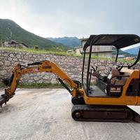 Miniescavatore 17ql Caterpillar 301.6C +3 benne 