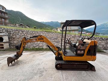 Miniescavatore 17ql Caterpillar 301.6C +3 benne 