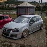 Vw GOLF 5 GTI ed Pirelli AIRRIDE
