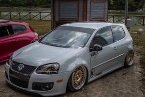 Vw GOLF 5 GTI ed Pirelli AIRRIDE